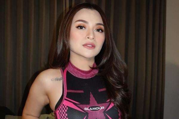 Nathalie Holscher Perlu Waktu Setahun sebelum Putuskan Lepas Hijab