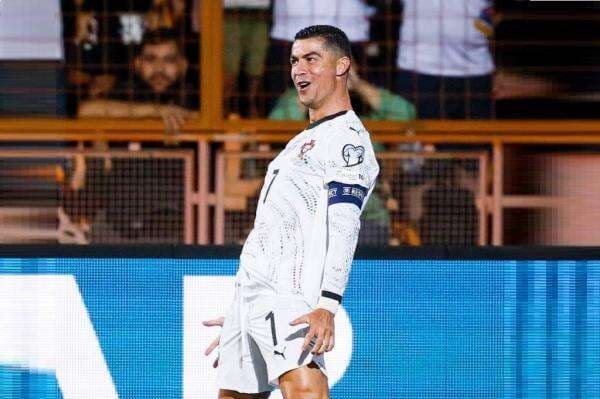 Cristiano Ronaldo Kembali Jadi Pesepak Bola Termahal di Dunia
