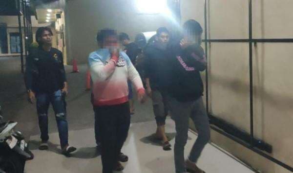 Teriak-Teriak Lalu Hajar Warga yang Menegurnya, Tiga Remaja Diciduk Polisi di Gowa