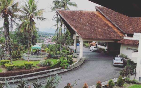 Red Planet (PSKT) Tutup Sementara Hotel Pusako Bukittinggi