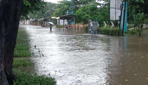 20 RT dan 5 Jalan di Jakarta Terendam Banjir Pagi Ini, Ketinggian Air hingga 150 Cm