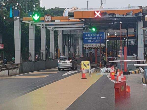 Sebagian Gerbang Tol Dalam Kota Kembali Dibuka usai Macet Parah di Jalan Gatot Subroto