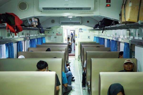 Tak Lagi Gunakan KRD, KA Kedungsepur Semarang – Purwodadi Hadir dengan Rangkaian Baru