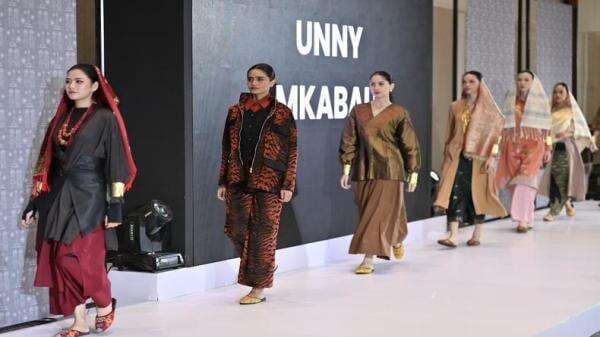 Balang Manarangi: Songket Bertema Harimau Sumatra, Paduan Wastra & Pesan Konservasi Balang Manarangi: Songket Bertema Harimau Sumatra, Paduan Wastra & Pesan Konservasi