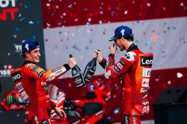 Bagnaia Blak-blakan Bongkar Rivalitas dengan Marquez di Garasi Ducati Bagnaia Blak-blakan Bongkar Rivalitas dengan Marquez di Garasi Ducati
