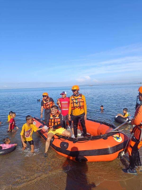 Kadis Kominfo Polman Ajak ASN dan Masyarakat Bersih-Bersih Laut Peringati Hari Bumi