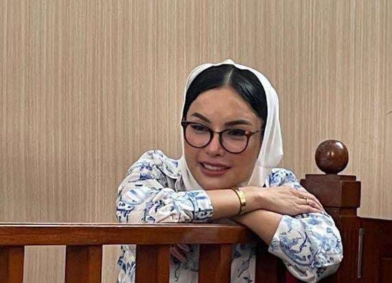 Nikita Mirzani Rutin Gelar Jumat Berkah di Rutan: Kita Gak Tahu Mati Kapan