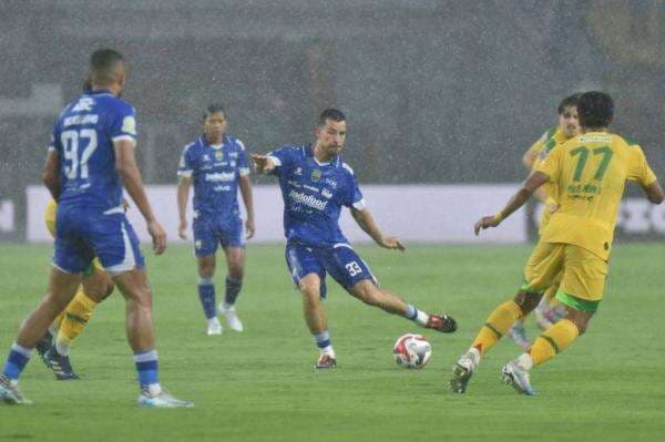 Respons Bijak Thom Haye Tanggapi Kritik di Persib Bandung