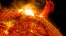 Badai Matahari Akan Menabrak Bumi, Berdampak pada Teknologi dan infrastruktur