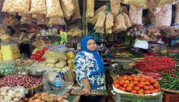 Harga Pangan 12 Mei: Bawang hingga Daging Naik, Minyak Goreng Curah Turun
