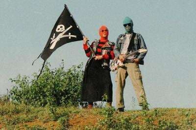 Vokalis Band Sukatani Novi Citra Ternyata Guru, Kini Dipecat?