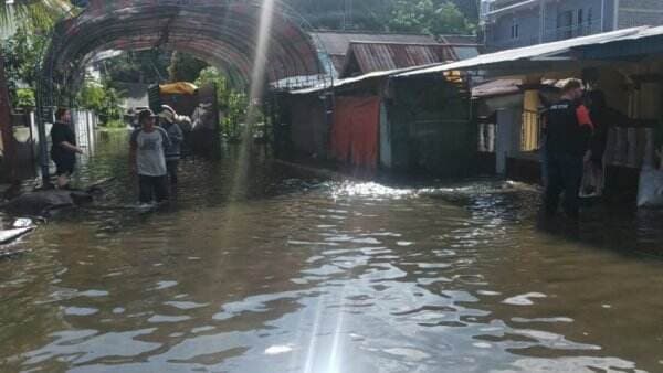 Banjir dan Longsor Terjang Kota Bitung, BNPB: 162 Warga Mengungsi