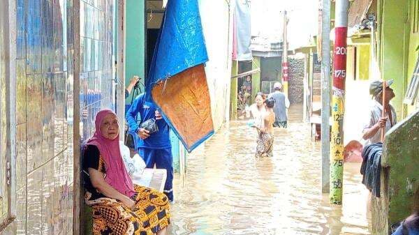 Banjir Masih Genangi Kebon Pala Setelah 24 Jam, Ketinggian Air 75cm