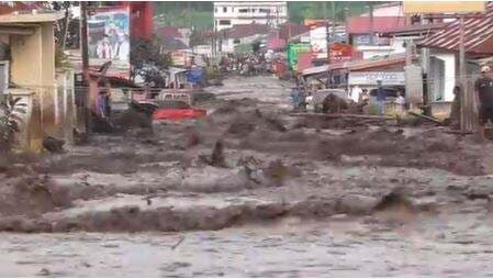 Banjir Lahar Dingin Sumbar Tewaskan 37 Orang, Warga Diminta Evakuasi Mandiri ke Tempat Aman