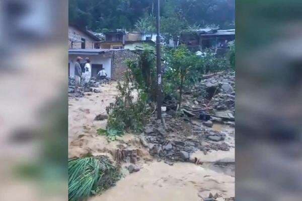 Banjir Bandang dan Longsor di Parapat, Sejumlah Arus Lalu Lintas Dialihkan