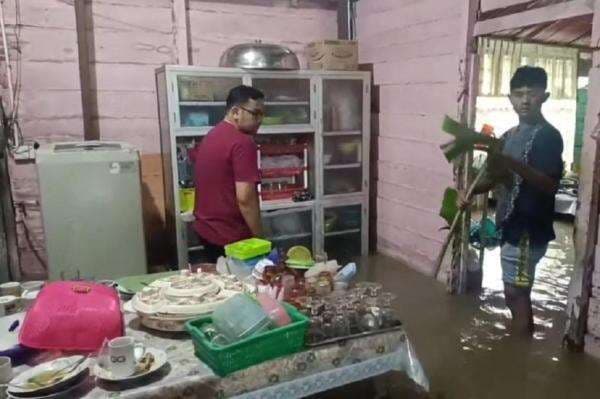 Cerita Warga Jambi Lebaran Dikepung Banjir, Batal Silaturahmi karena Bersih-bersih Rumah