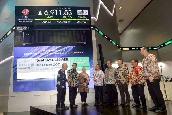 Bank BJB Syariah Catatkan Sukuk Perdana di BEI