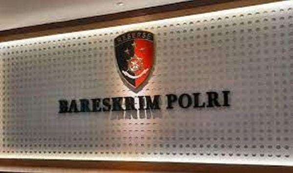 Bareskrim Limpahkan 2 Tersangka Kasus Investasi Bodong Net89 ke Kejari Jakbar