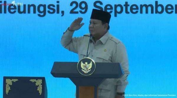 Prabowo Beri Hormat ke Eks Office Boy yang Raup Rp120 Miliar per Tahun