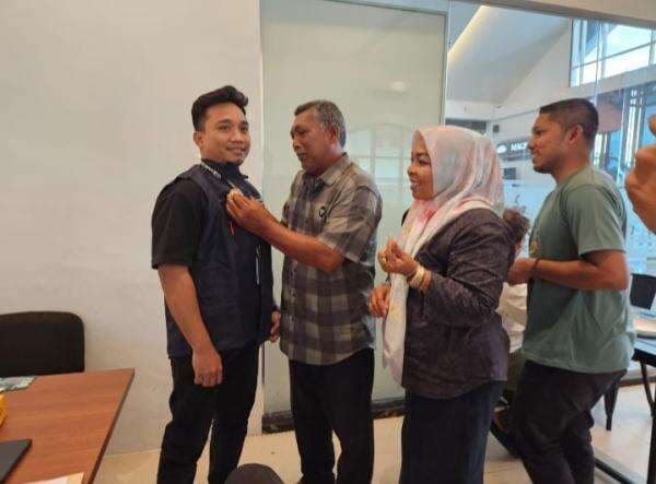 Penyematan PIN Sahabat Saksi dan Korban (SSK) Lembaga Perlindungan Saksi dan Korban (LPSK) RI