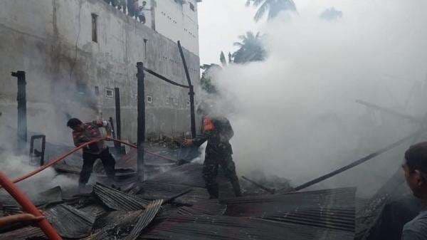 Kebakaran Ratakan 2 Rumah di Kolaka Utara
