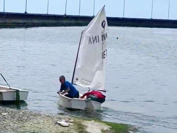Bisikan Gaib Nyaris Merenggut Nyawa PNS di Makassar, Ditolong Atlet Cilik TNI AL Usai Terjun Ke Laut