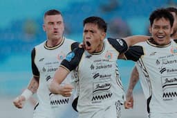 Hasil Arema FC vs Persija Jakarta: Macan Kemayoran Menang Comeback di Kanjuruhan, Diwarnai 2 Kartu Merah