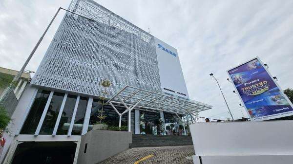 Resmi Beroperasi, Kantor Baru Daikin di Surabaya Lebih Ramah Lingkungan, Begini Konsepnya Resmi Beroperasi, Kantor Baru Daikin di Surabaya Lebih Ramah Lingkungan, Begini Konsepnya
