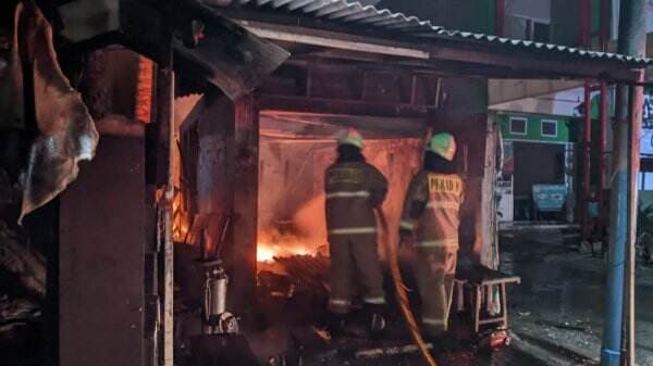 Bengkel di Pondok Ranggon Kebakaran, Kerugian Ditaksir Rp30 Juta