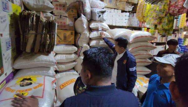 Marak Beras Oplosan, Polisi Sidak Pasar Muara Angke Jakut