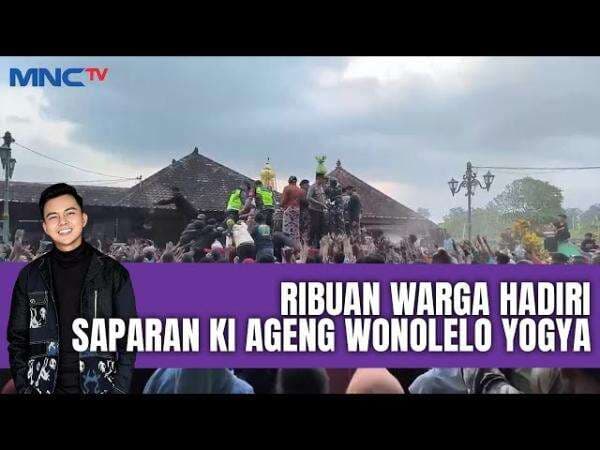 Cari Berkah, Warga Berebut 2 Ton Apem di Sleman