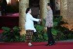 Bertegur Sapa dengan Jokowi, Netizen Puji Puan Warisi Sikap Negarawan Taufiq Kiemas