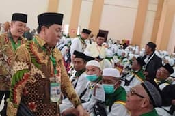 Berusia 95 Tahun, Syaimah Damanik Jadi Calhaj Tertua Embarkasi Medan