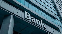 Gerak Saham Bank Besar Jelang Pengumuman Suku Bunga BI