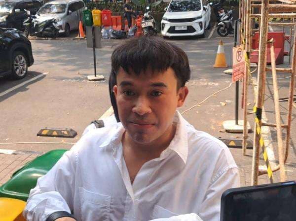 Kaget! Anwar BAB Susul Thariq-Aaliyah Diperiksa Polda Metro Jaya Kasus Hanania Travel Kaget! Anwar BAB Susul Thariq-Aaliyah Diperiksa Polda Metro Jaya Kasus Hanania Travel