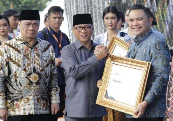 Dorong Kemajuan Ekonomi Desa, BRI Raih Penghargaan pada Puncak Hari Desa Nasional 2026