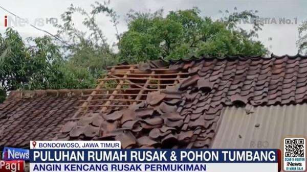 Angin Kencang dan Hujan Deras Terjang Bondowoso, Puluhan Rumah Rusak Angin Kencang dan Hujan Deras Terjang Bondowoso, Puluhan Rumah Rusak