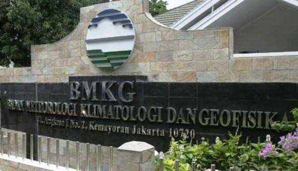 BMKG Keluarkan Peringatan Potensi Cuaca Ekstrem di Sejumlah Wilayah Indonesia BMKG Keluarkan Peringatan Potensi Cuaca Ekstrem di Sejumlah Wilayah Indonesia