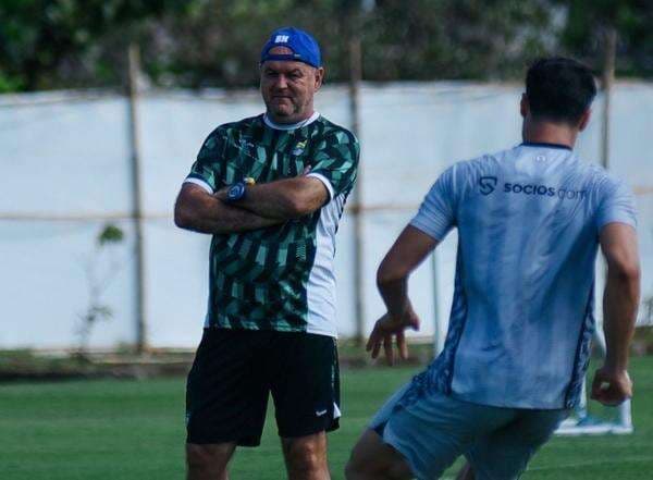 Strategi Jitu Bojan Hodak agar Persib Bandung Menggila di Super League dan Play-off AFC Champions League 2 2025-2026