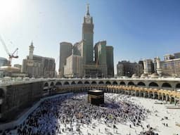 Bolehkah Ibadah Haji Diganti Umrah? Ini Penjelasannya