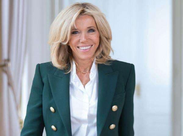 Biodata Brigitte Macron yang Viral Toyor Wajah Presiden Prancis