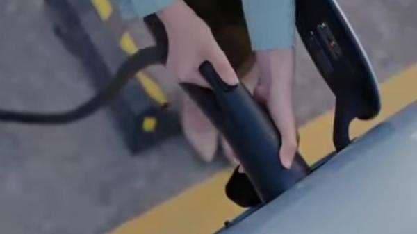 BYD Ciptakan Charging Mobil Listrik Secepat Isi Bensin, 5 Menit Tembus 400 Km