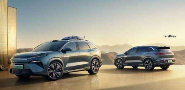 Cocok Buat Bikin Konten, BYD Luncurkan Mobil dengan Drone di Atap