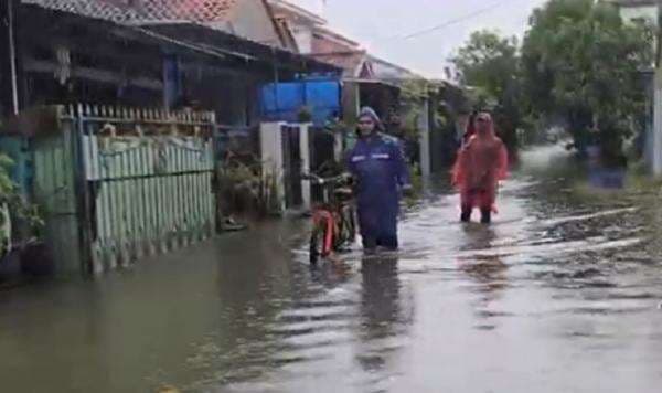 Banjir Indramayu Meluas hingga Rendam 4 Kelurahan, Warga Pilih Bertahan 
