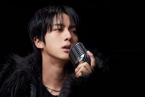 Ulang Tahun ke-33, Jin BTS Donasikan Rp1,1 Miliar untuk Anak Kurang Mampu