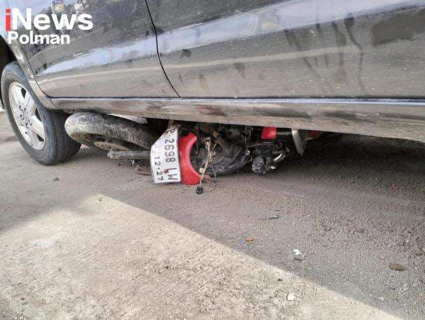 Pengemudi Mengantuk, Innova Hantam Motor, 3 Korban Luka Termasuk Balita
