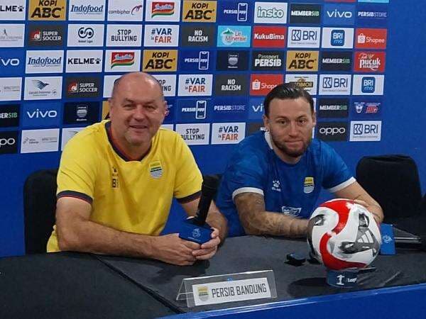 Pantang Anggap Remeh, Bojan Hodak Minta Persib Bandung Waspadai PSBS Biak