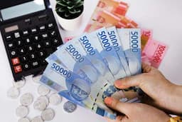 4 Fakta UMP 2026 Diumumkan 21 November 2025, Menguntungkan Pengusaha atau Buruh?