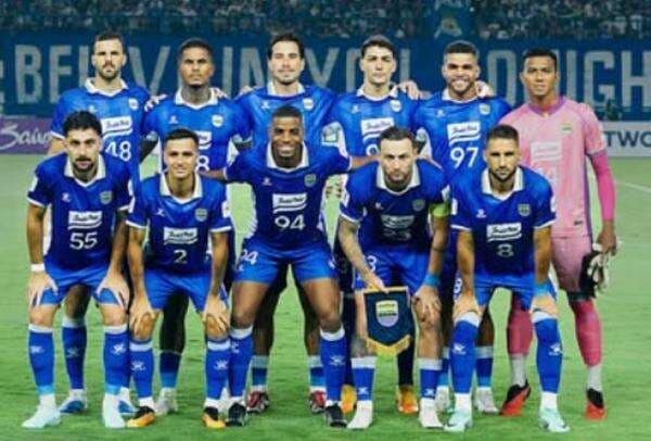 Sekalipun Lawan Pohang Steelers, Persib Bandung Dijagokan Lolos Perempatfinal AFC Champions League 2 2025-2026!