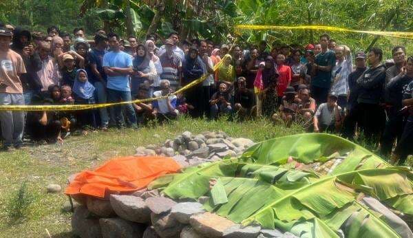 Makam Pasutri di Pemalang Dibongkar, Polisi Selidiki Kematian Misterius